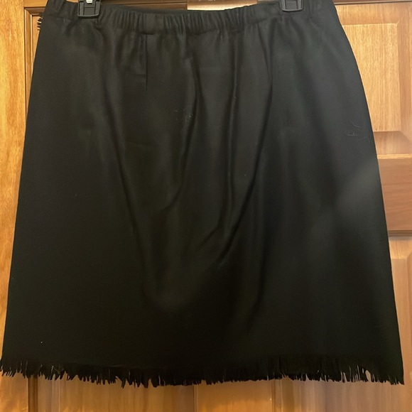 Black fringe wrap skirt - Picture 4 of 6